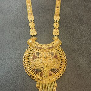 Traditional Long Haar with Round Pendant