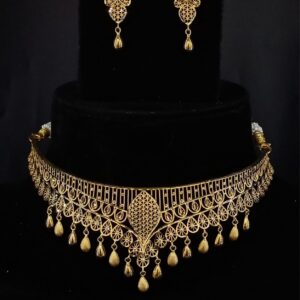 Black Display Antique Drop Choker
