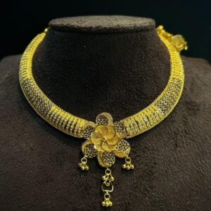 Central Floral Gold Necklace