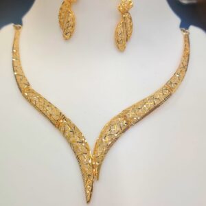 Geometric V-Shaped Gold Set