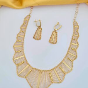 Scalloped Pattern Gold Set